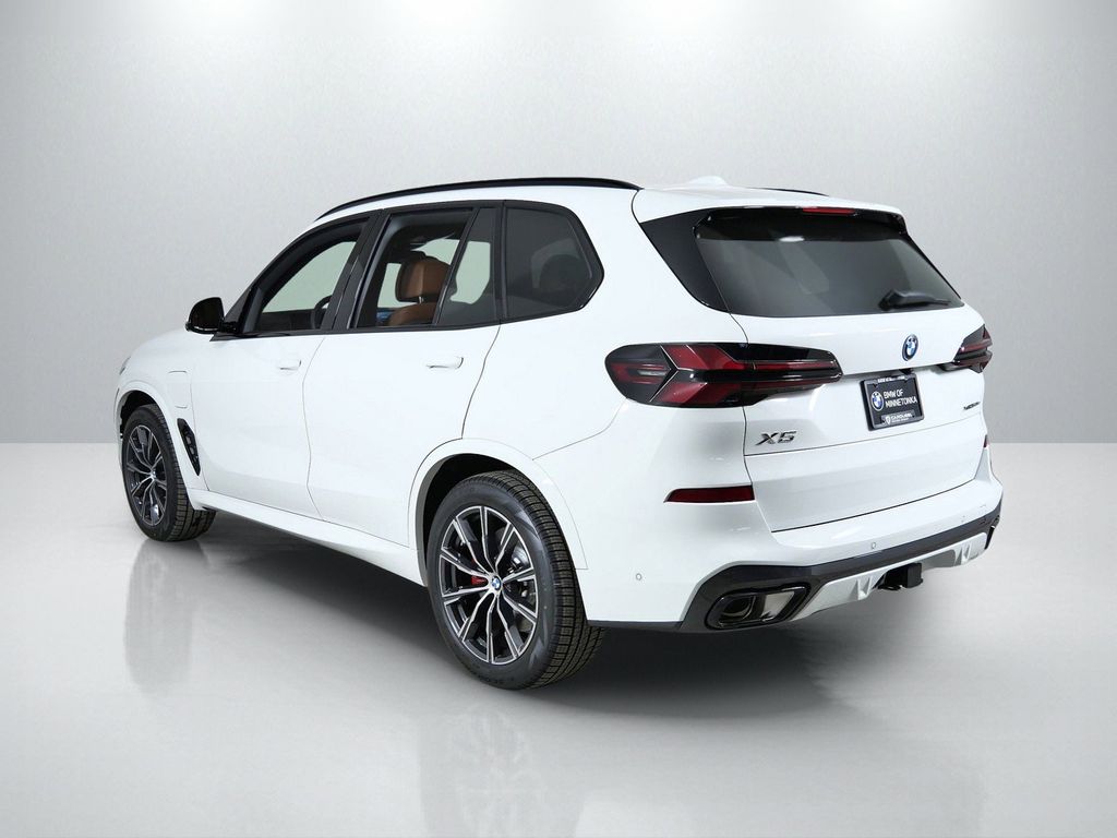 Thumbnail: 2026 BMW X5 - 14