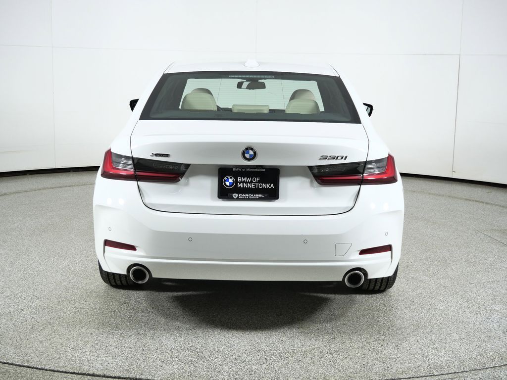 Thumbnail: 2023 BMW 3 Series - 12