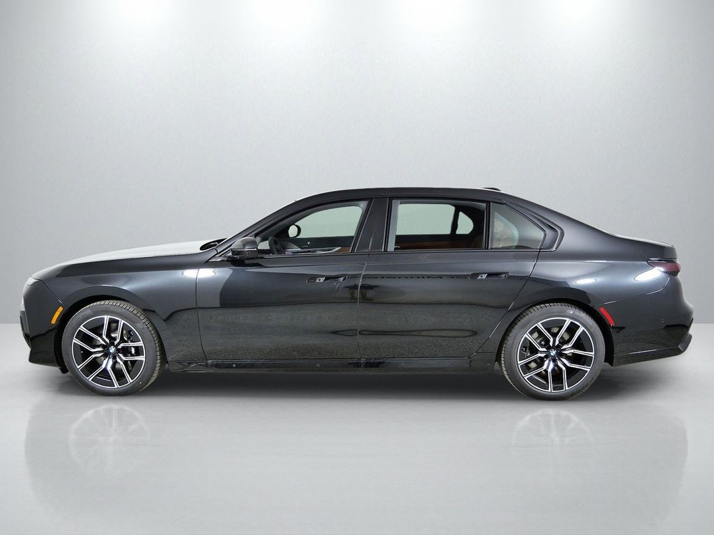 Thumbnail: 2026 BMW 7 Series - 15