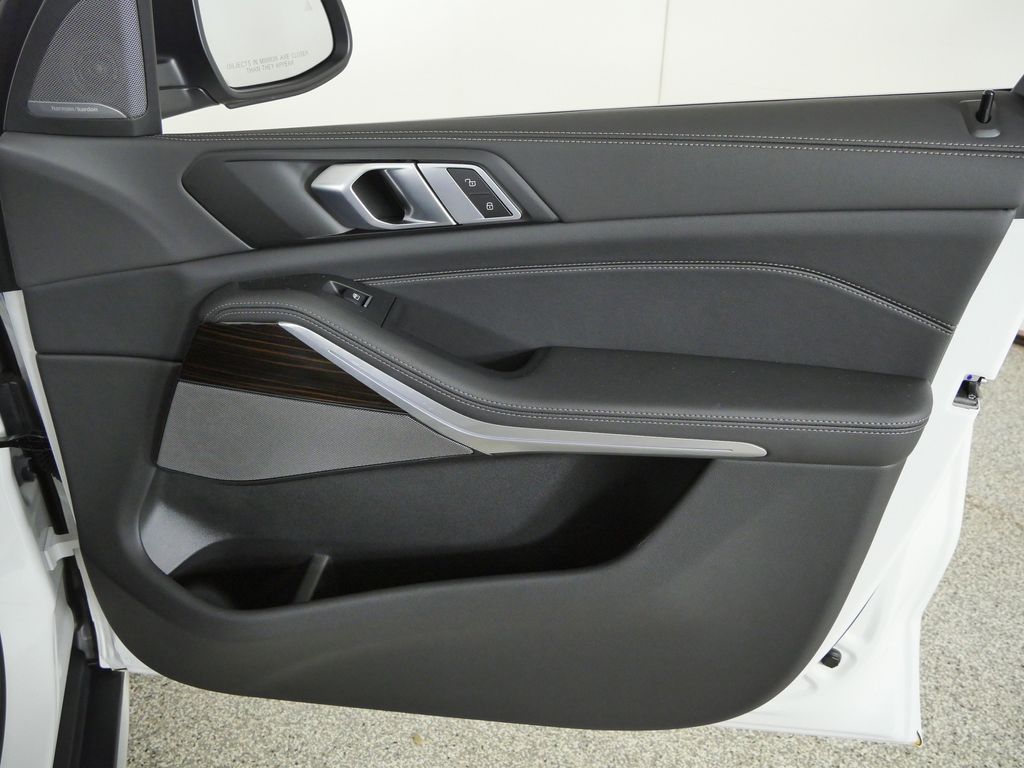 Thumbnail: 2026 BMW X5 - 19