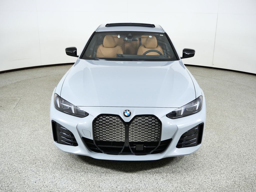 Thumbnail: 2026 BMW i4 - 16