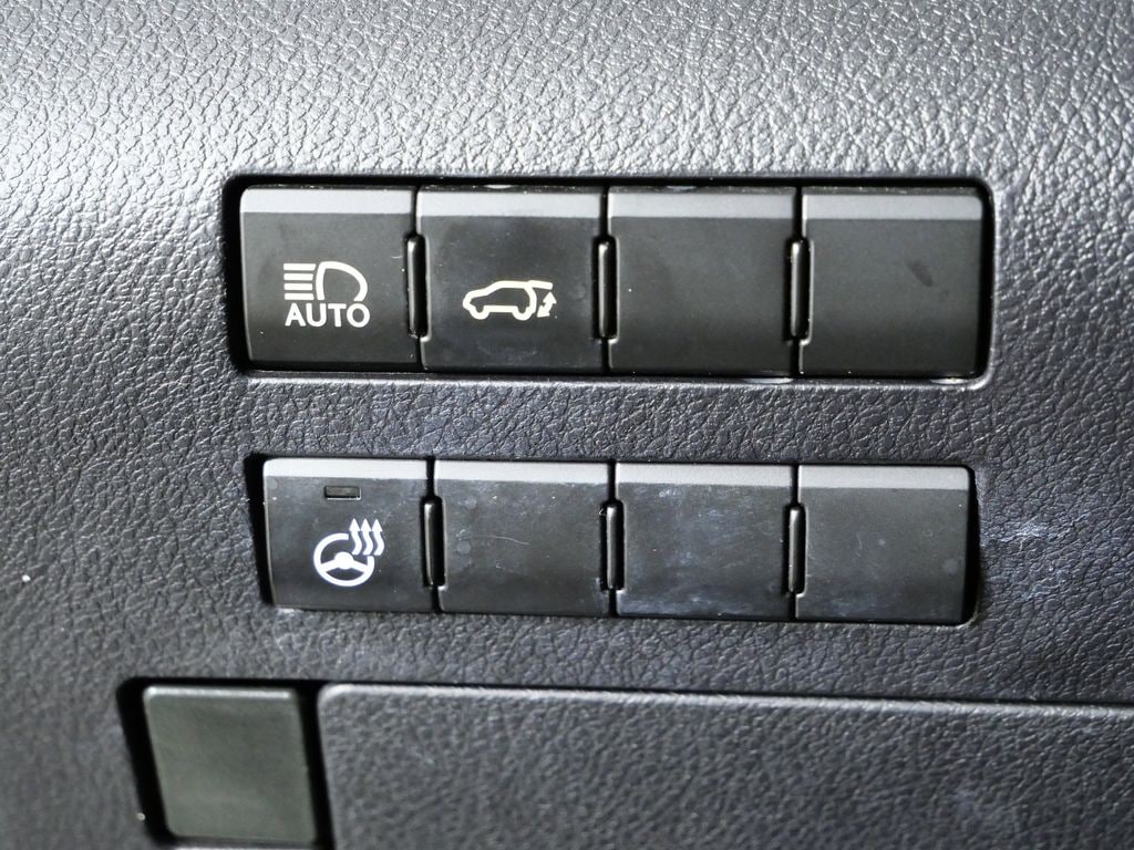 Thumbnail: 2022 Lexus RX - 39