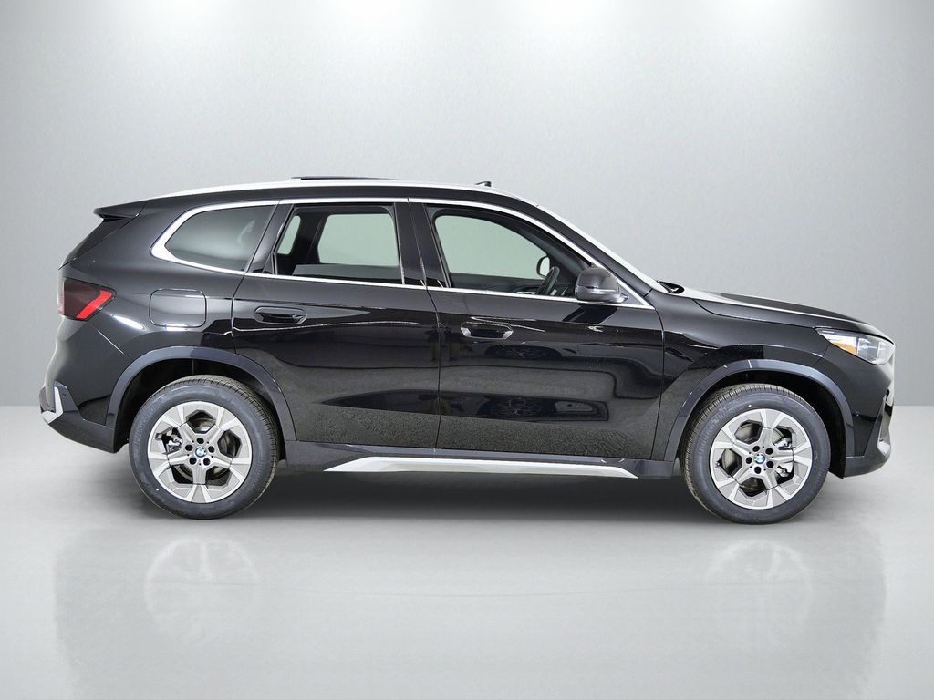 Thumbnail: 2026 BMW X1 - 8