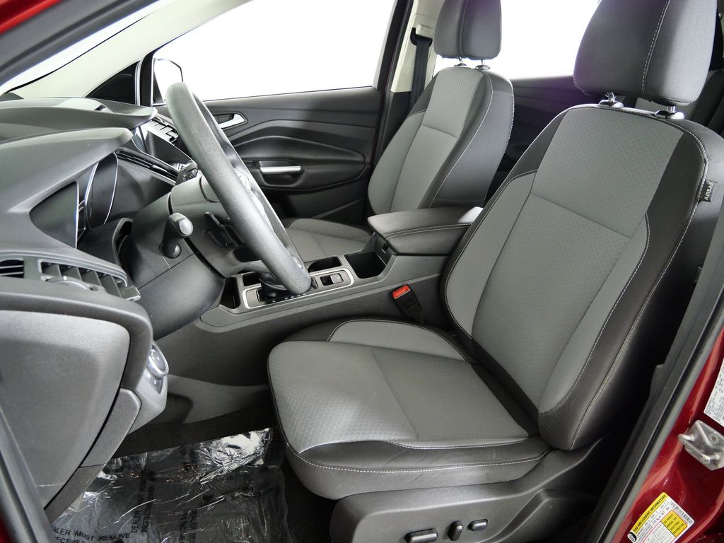 Thumbnail: 2017 Ford Escape - 34