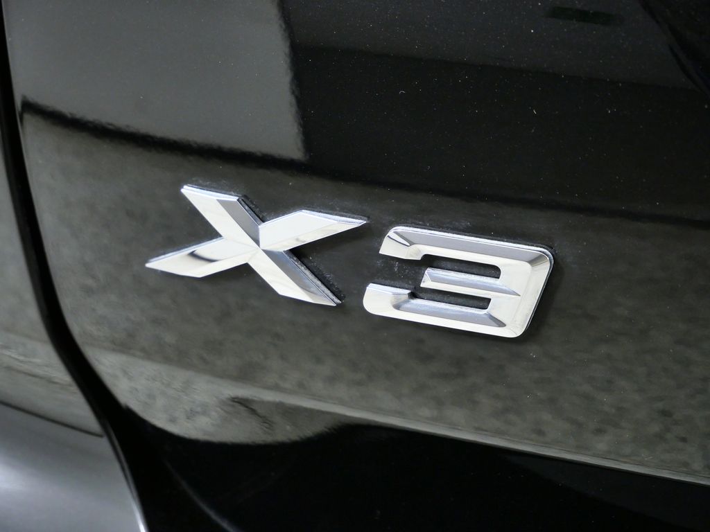 Thumbnail: 2022 BMW X3 - 14