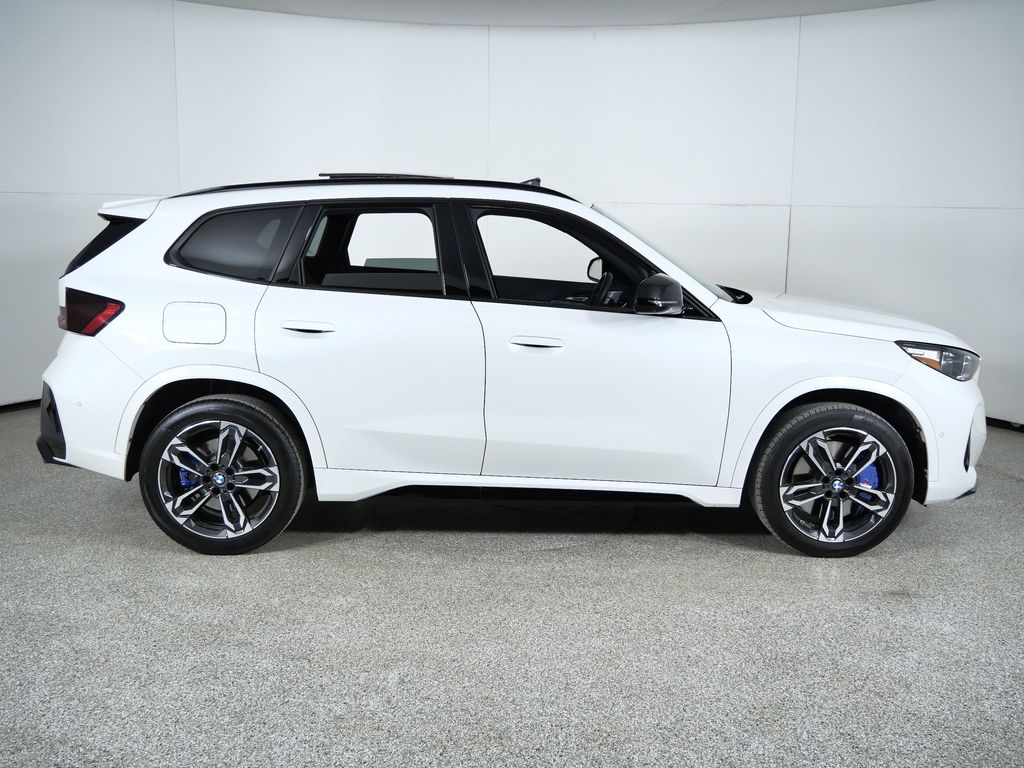 Thumbnail: 2025 BMW X1 - 10