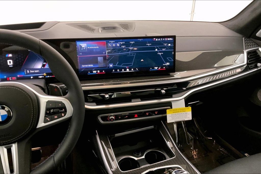 Thumbnail: 2026 BMW X7 - 16