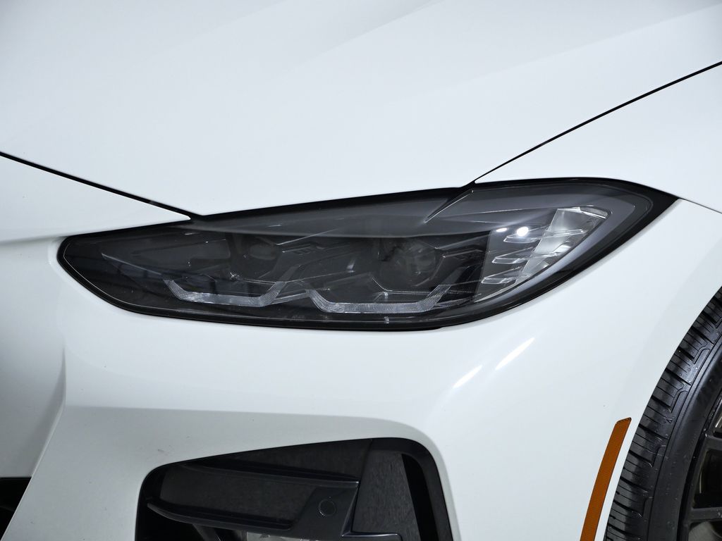 Thumbnail: 2023 BMW 4 Series - 4