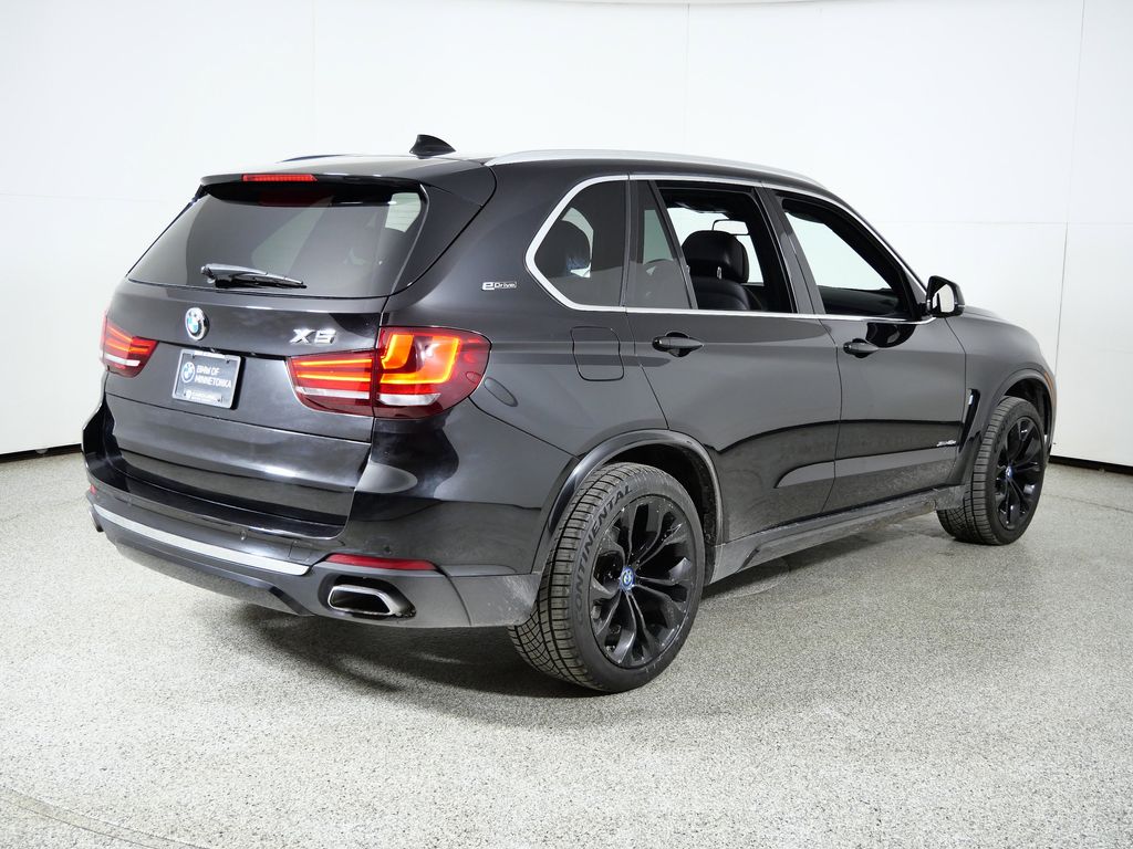 Thumbnail: 2018 BMW X5 - 10