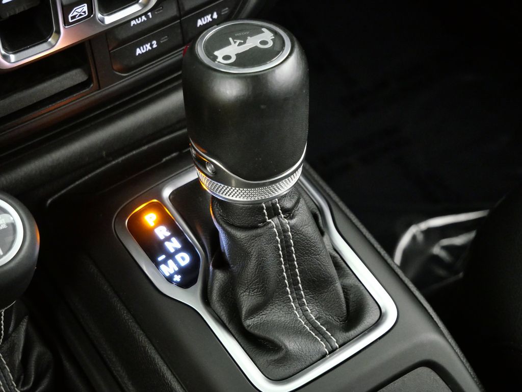 Thumbnail: 2019 Jeep Wrangler - 45