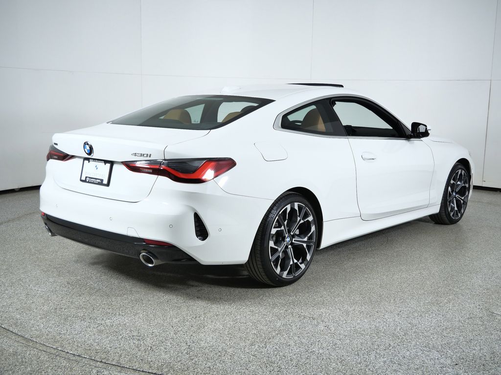 Thumbnail: 2025 BMW 4 Series - 11