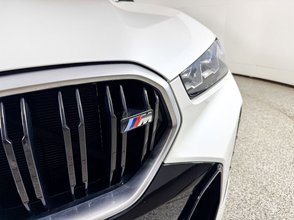 2024 BMW X6 M 12