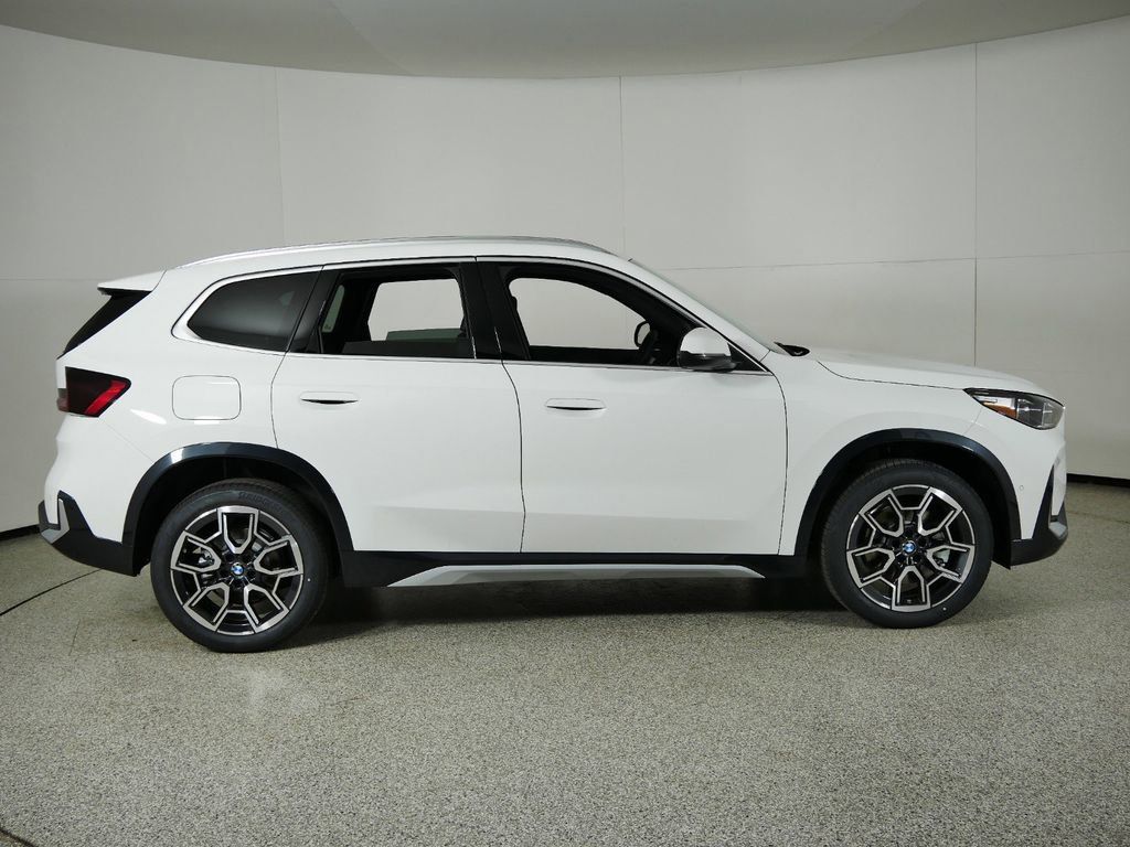 Thumbnail: 2025 BMW X1 - 9