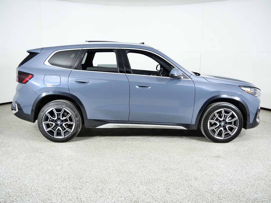 Thumbnail: 2025 BMW X1 - 10