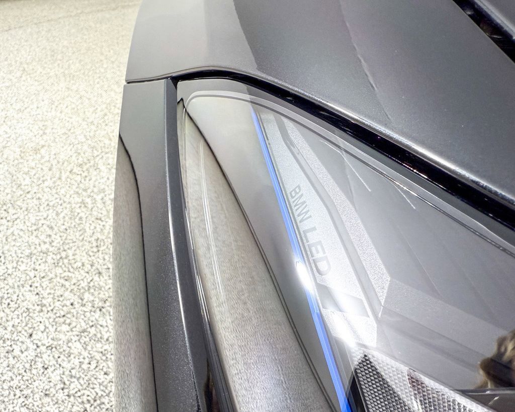 Thumbnail: 2025 BMW i4 - 11