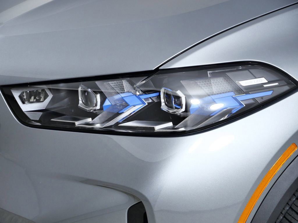 Thumbnail: 2026 BMW X5 - 5