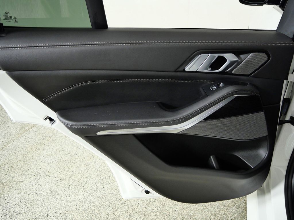 Thumbnail: 2026 BMW X5 - 31