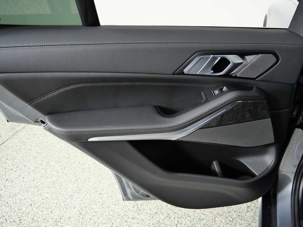 Thumbnail: 2026 BMW X5 - 31