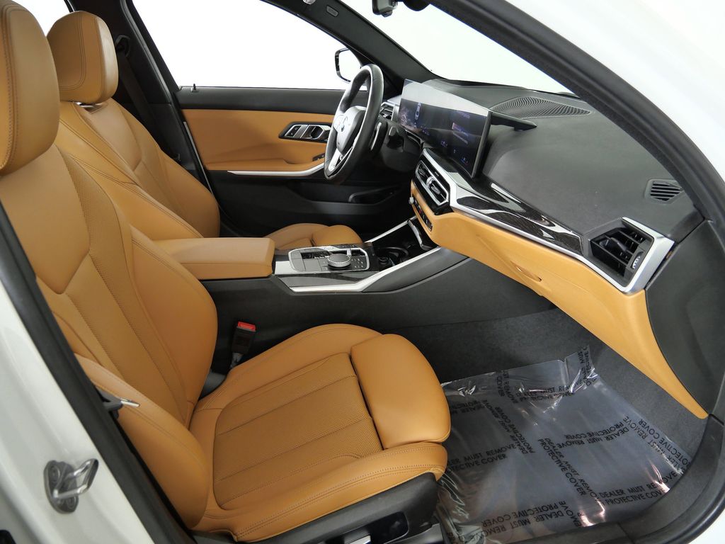 Thumbnail: 2023 BMW 3 Series - 24