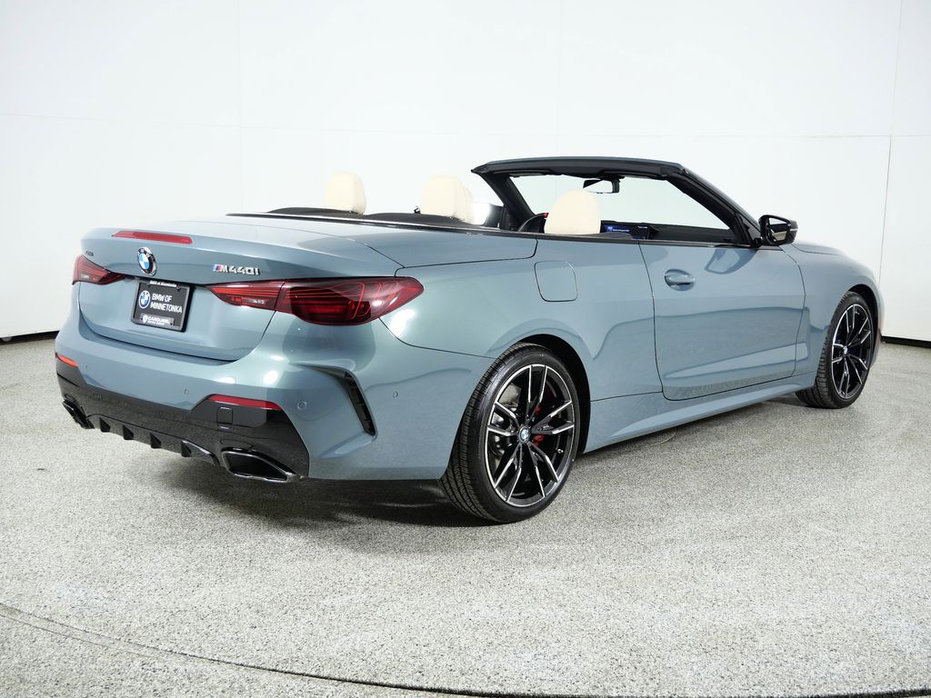 Thumbnail: 2025 BMW 4 Series - 10