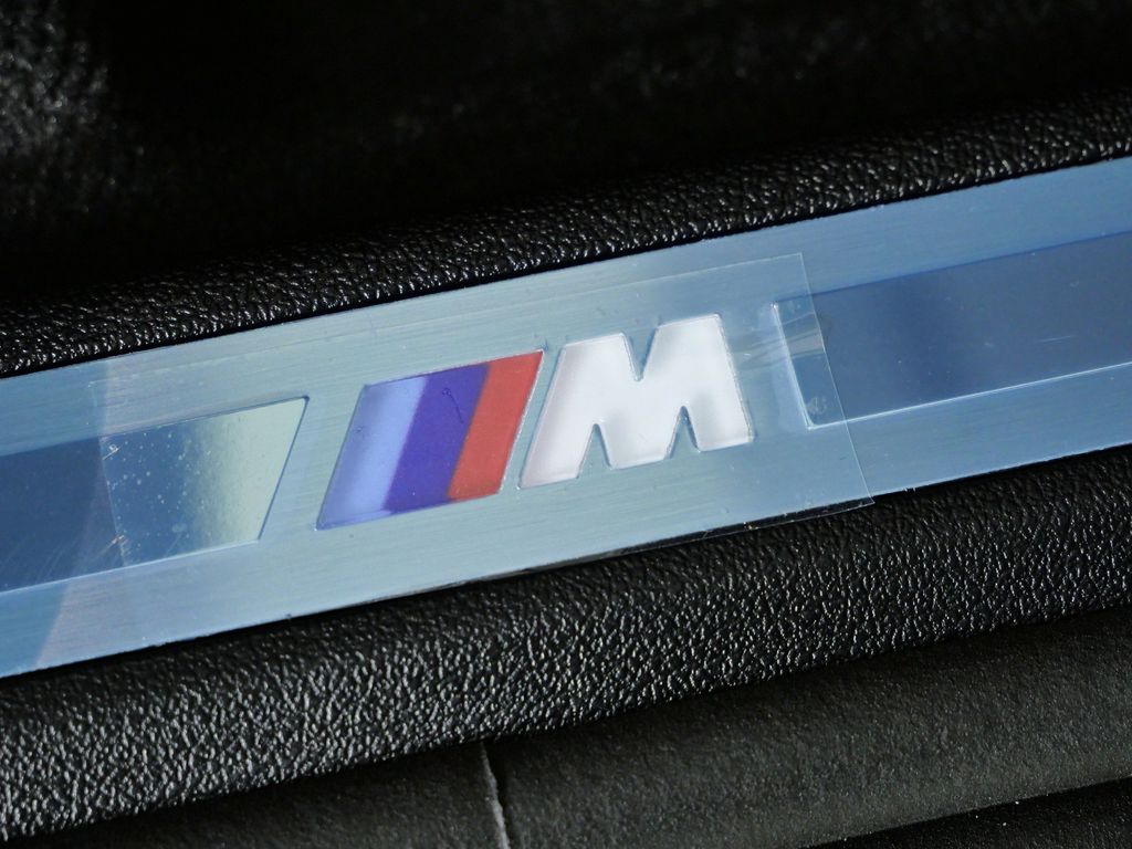 Thumbnail: 2026 BMW X7 - 23