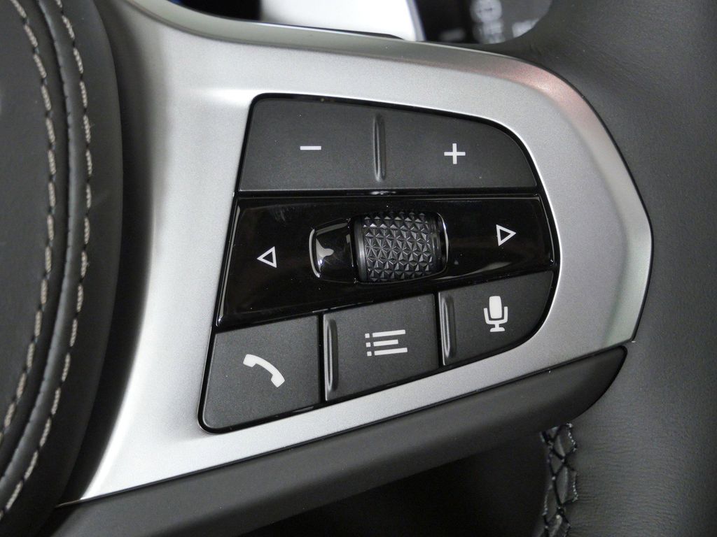 Thumbnail: 2026 BMW X5 - 42