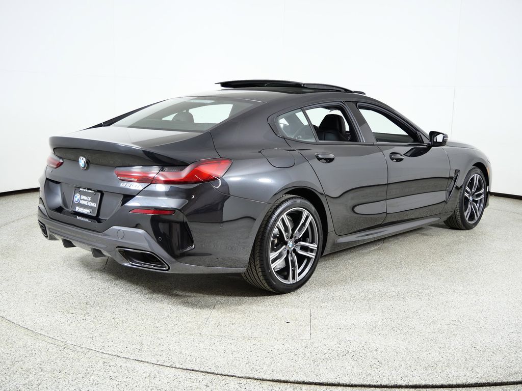 Thumbnail: 2026 BMW 8 Series - 10