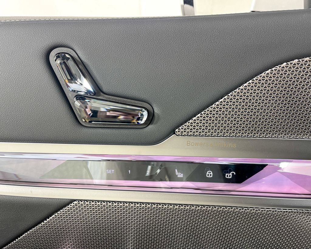 Thumbnail: 2025 BMW 7 Series - 37