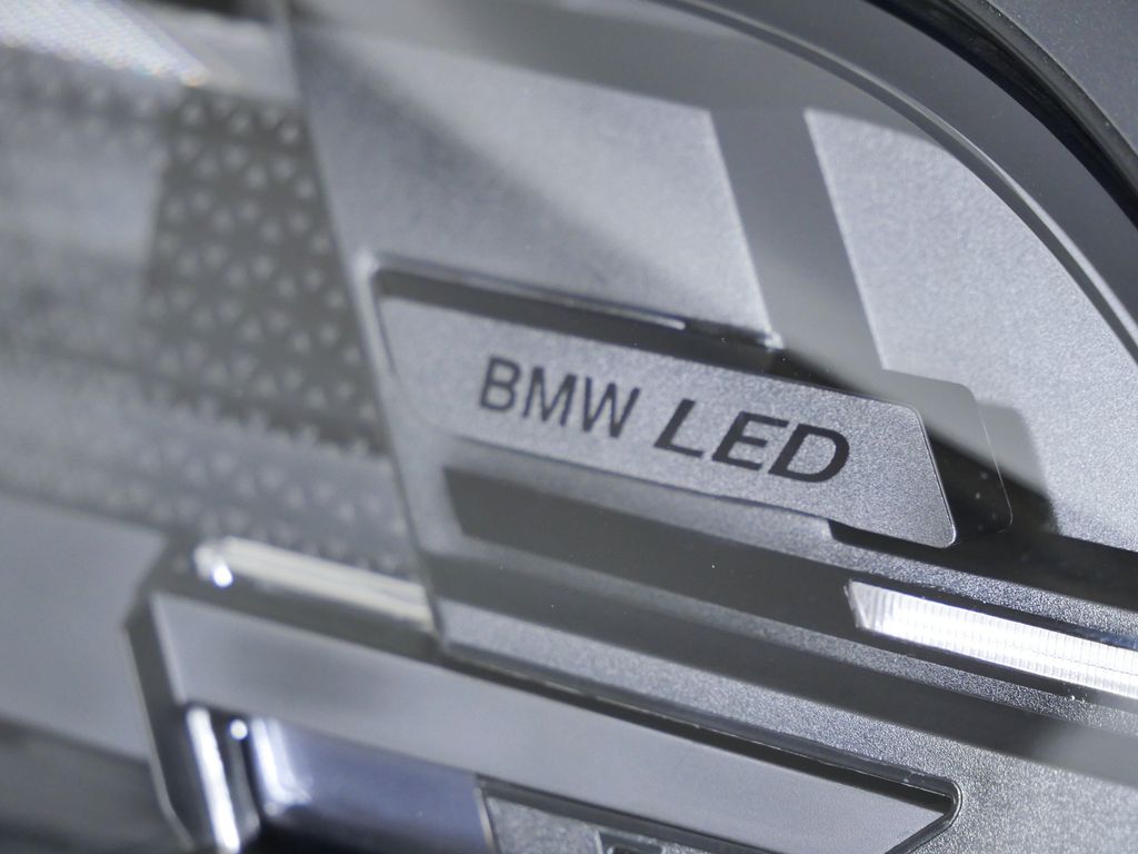 Thumbnail: 2026 BMW X5 - 4