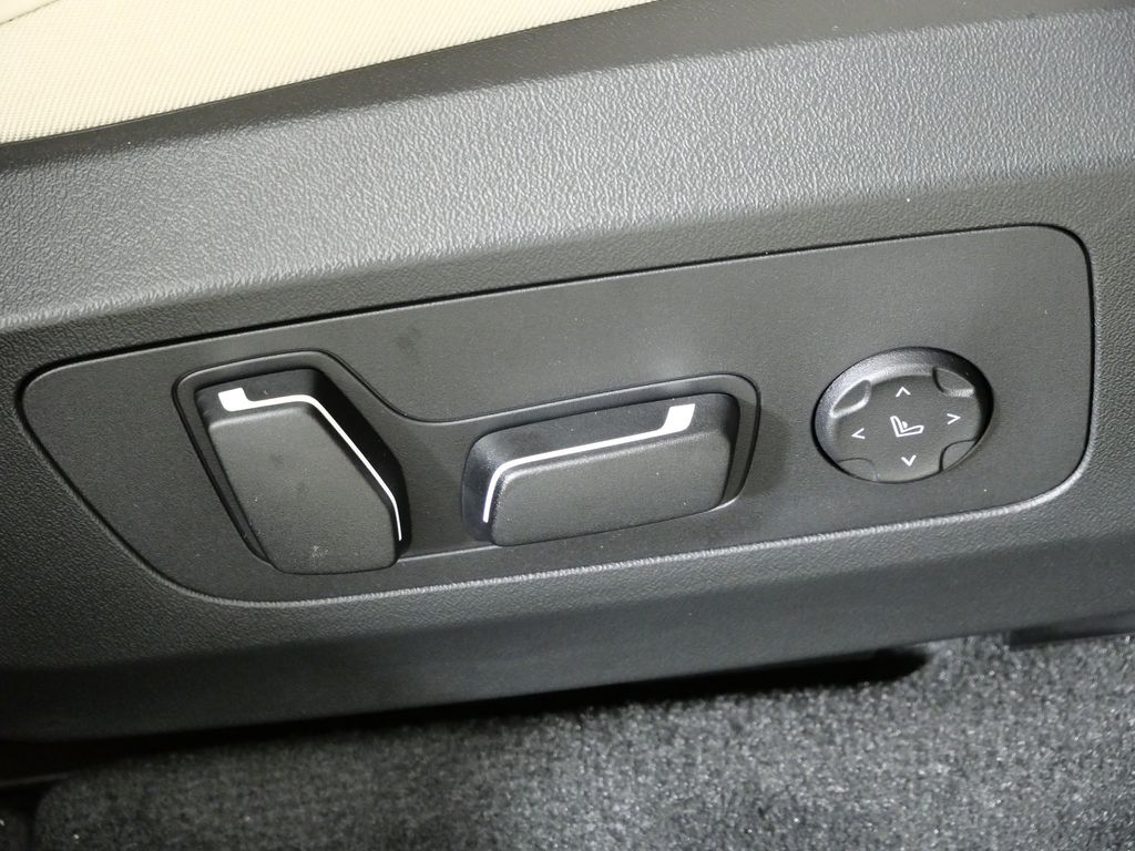 Thumbnail: 2026 BMW X3 - 23