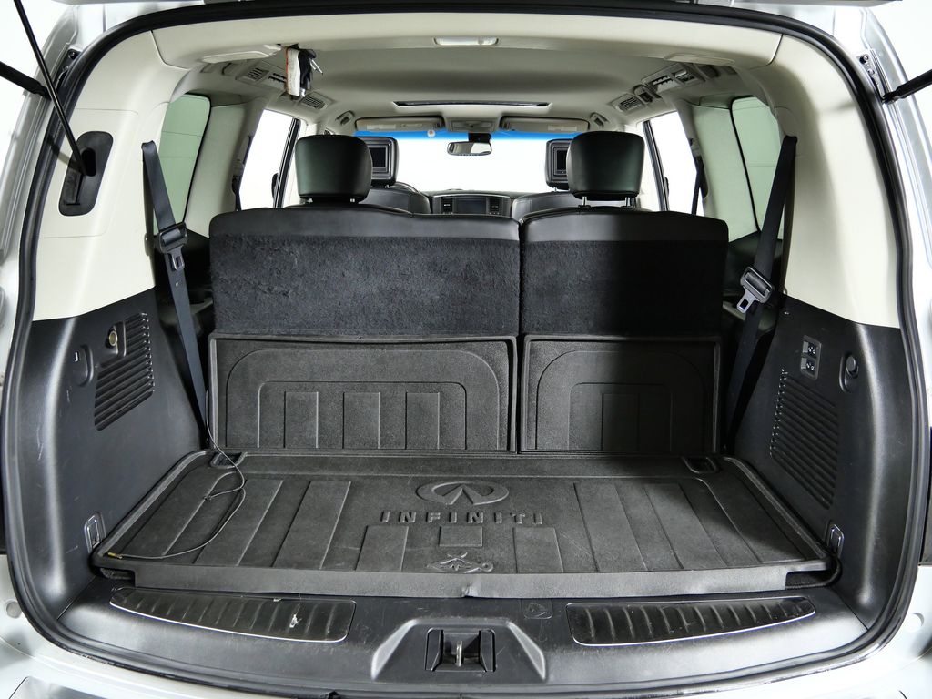 Thumbnail: 2015 INFINITI QX80 - 28