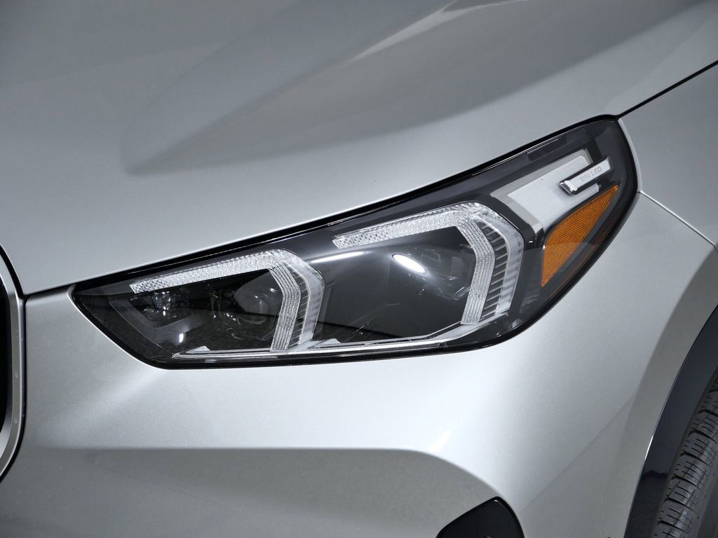 Thumbnail: 2026 BMW X1 - 5