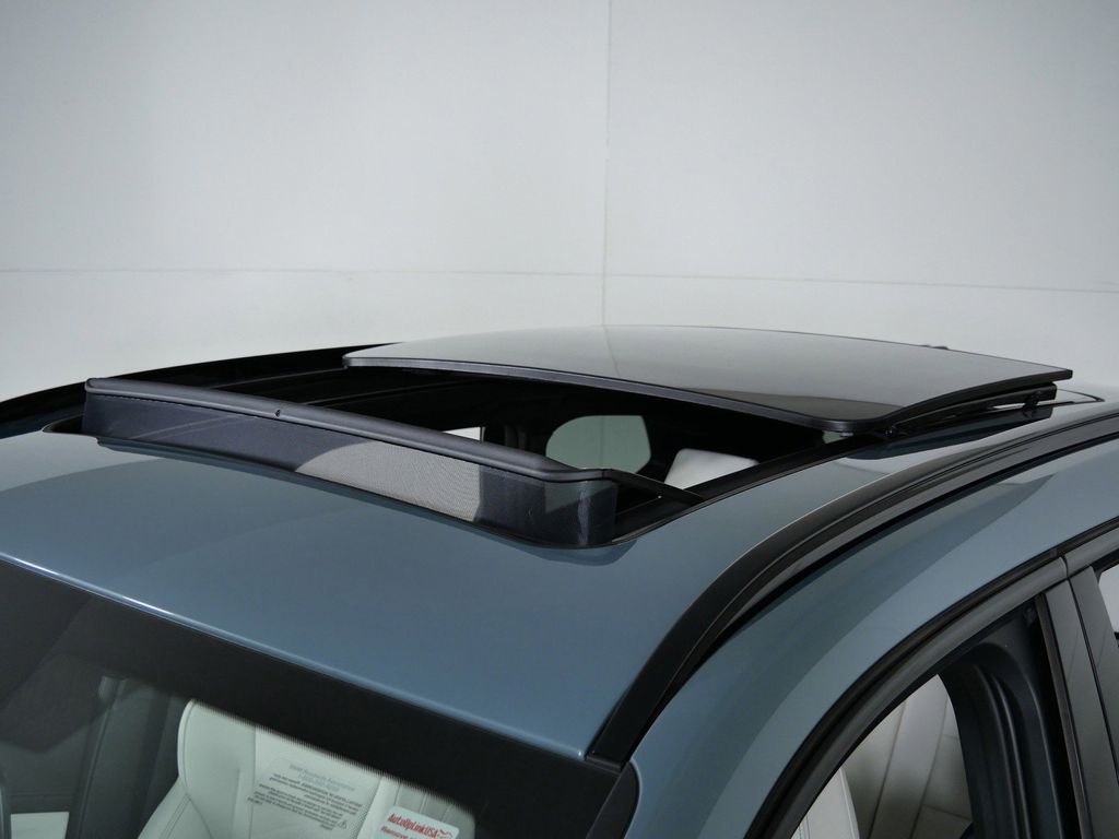 Thumbnail: 2026 BMW X1 - 18