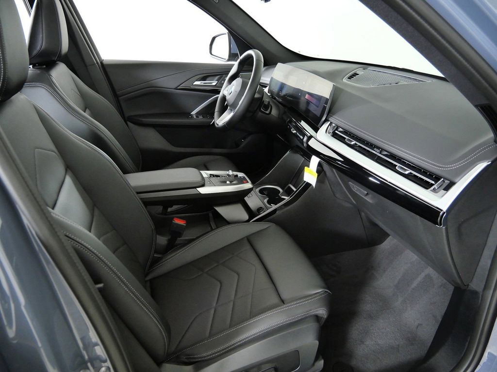 Thumbnail: 2026 BMW X1 - 20