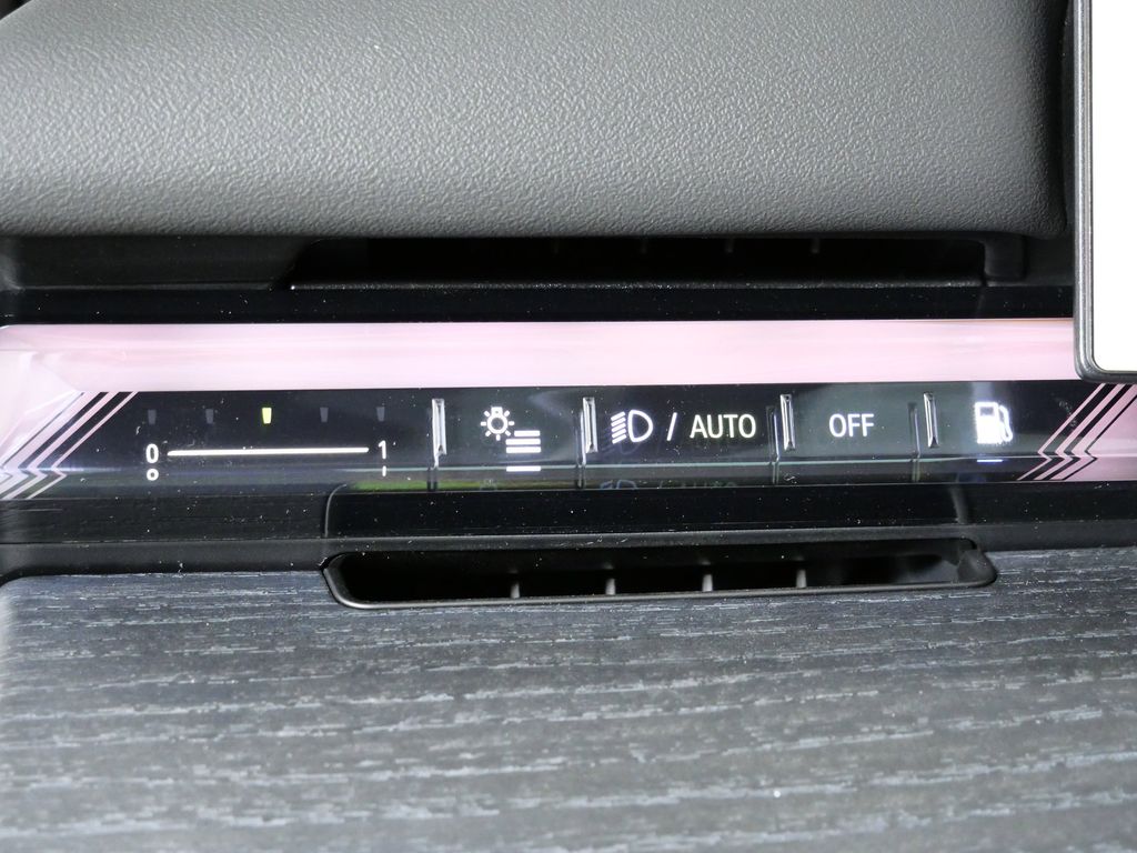 Thumbnail: 2026 BMW 5 Series - 39