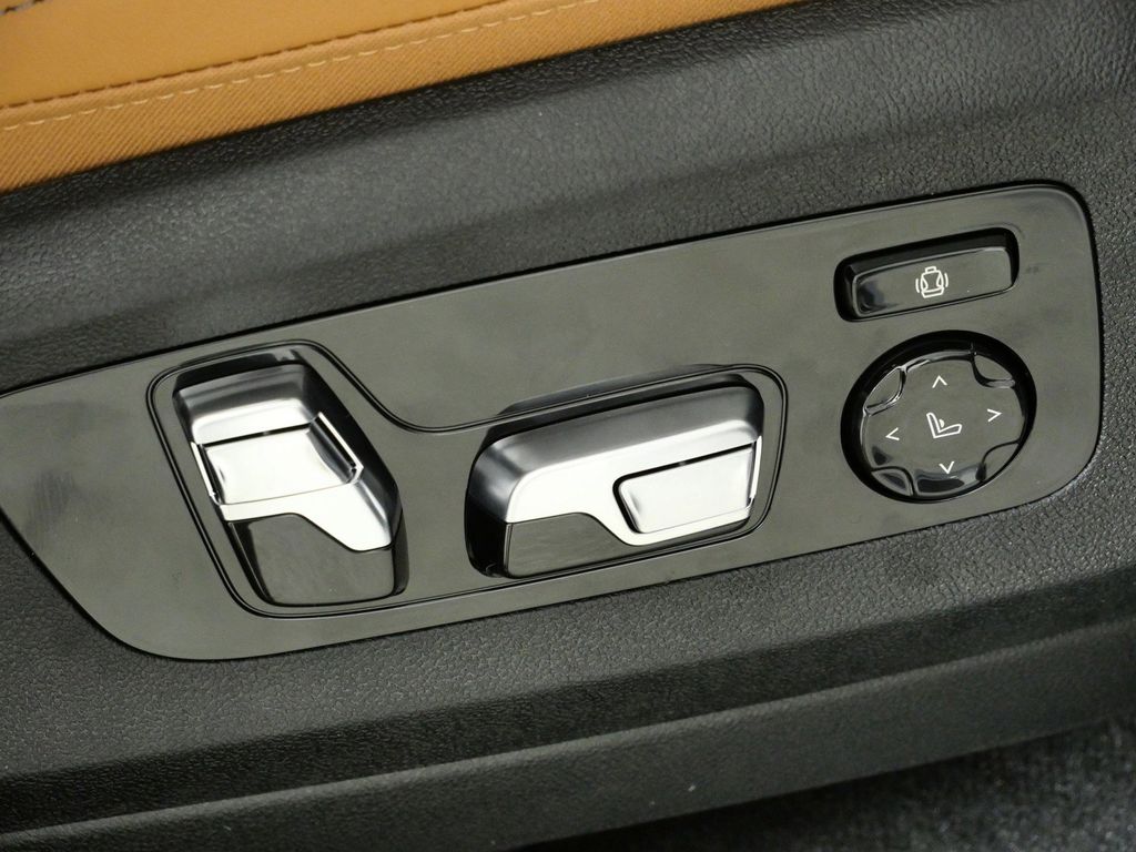 Thumbnail: 2026 BMW X5 - 22