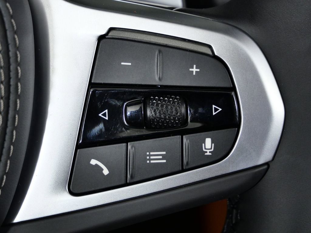 Thumbnail: 2026 BMW 8 Series - 42