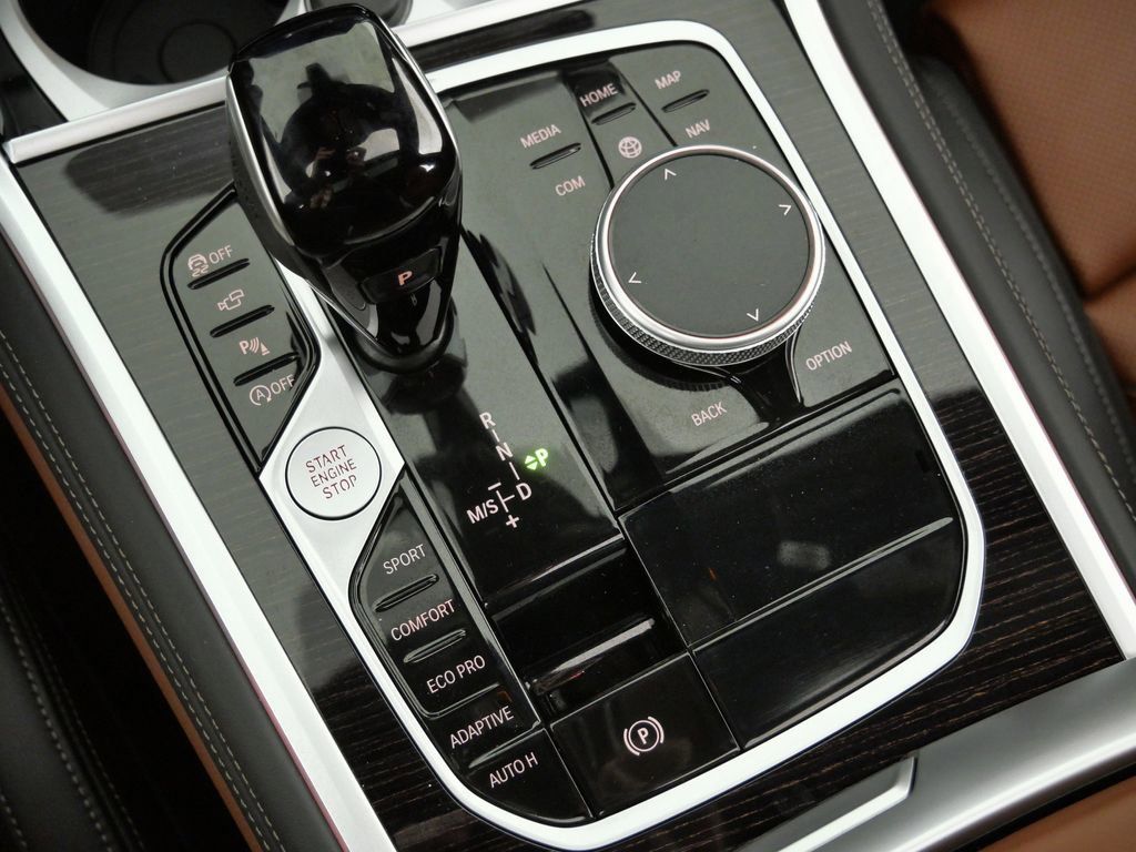 Thumbnail: 2026 BMW 8 Series - 50