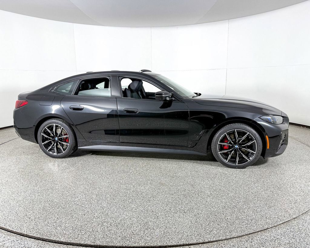 Thumbnail: 2025 BMW i4 - 5