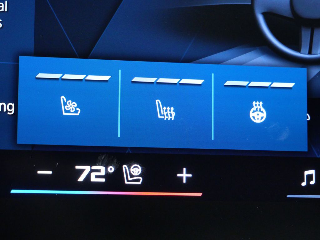 Thumbnail: 2026 BMW M5 - 45