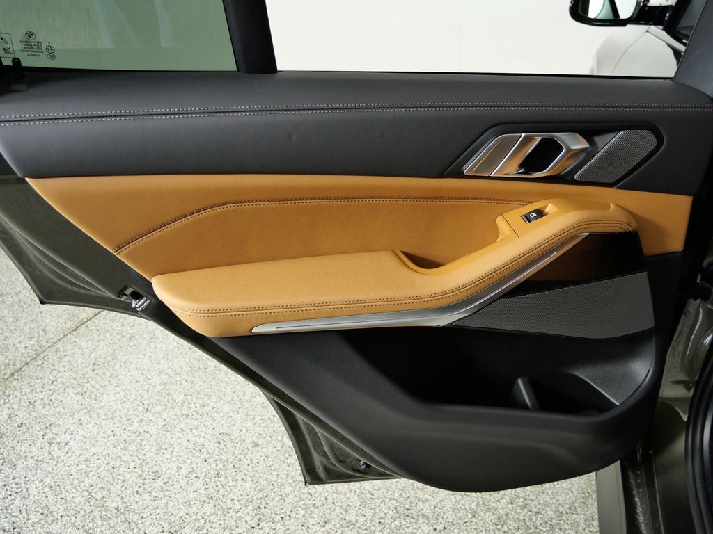 Thumbnail: 2026 BMW X5 - 31