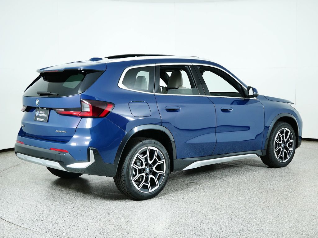 Thumbnail: 2026 BMW X1 - 8