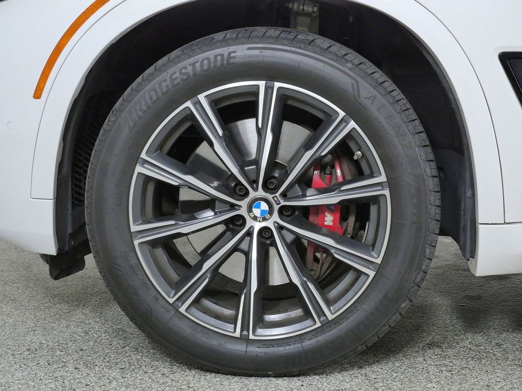 Thumbnail: 2023 BMW X5 - 20