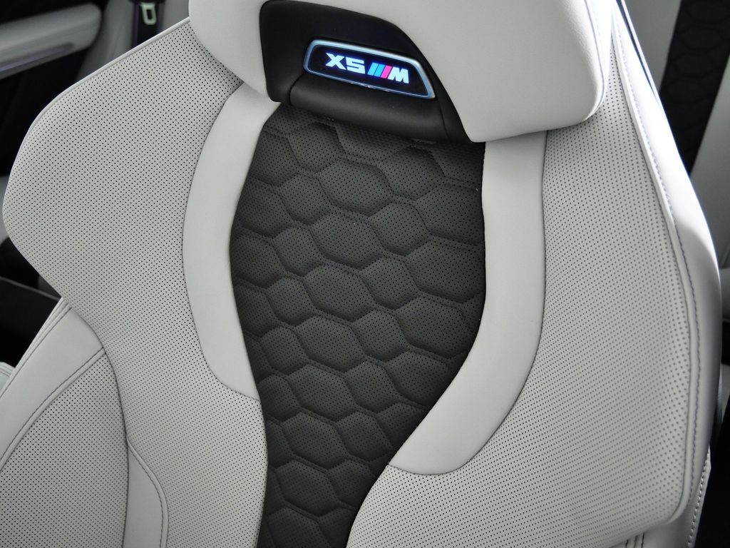 Thumbnail: 2026 BMW X5 - 40