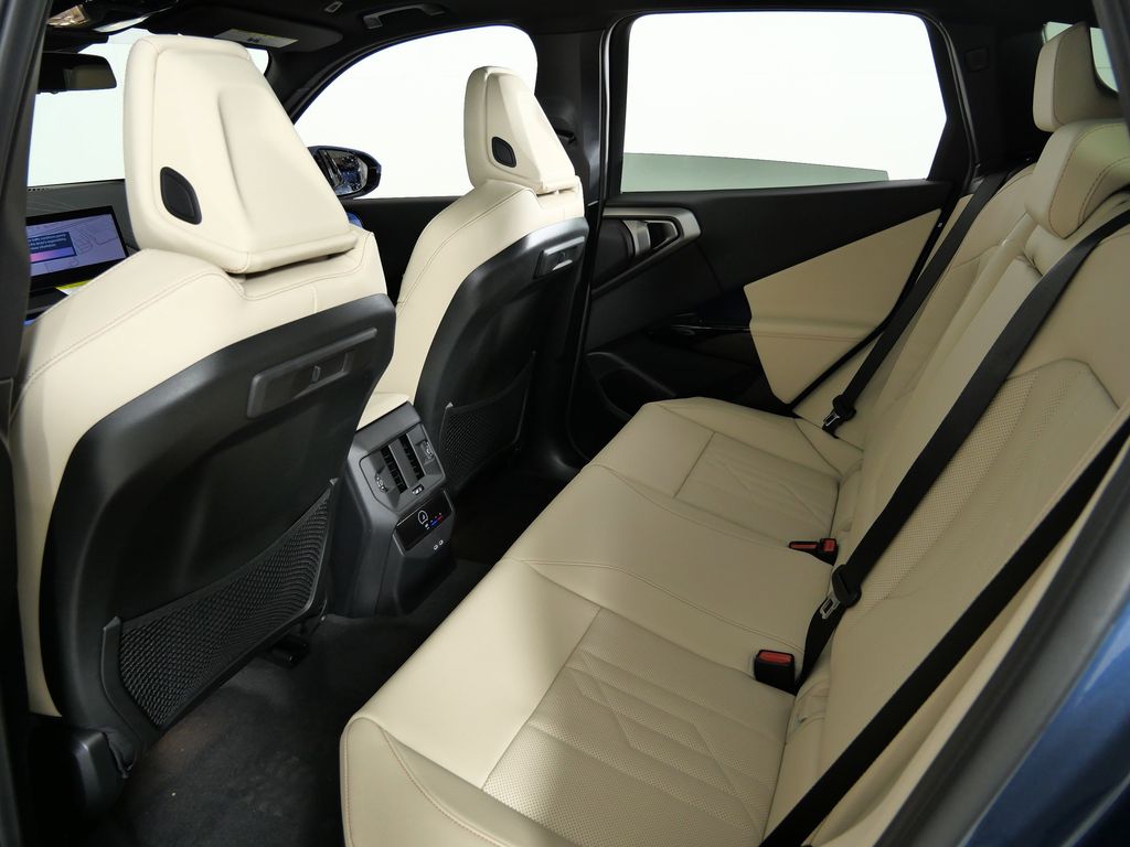 Thumbnail: 2026 BMW X3 - 31