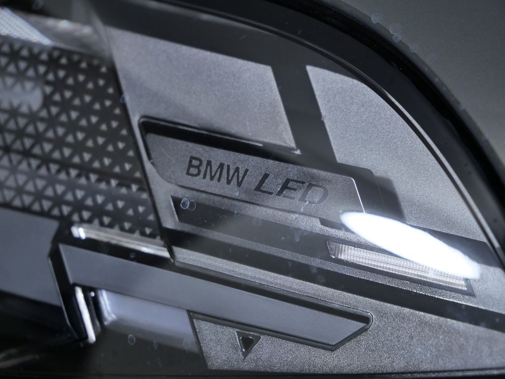 Thumbnail: 2026 BMW X5 - 4