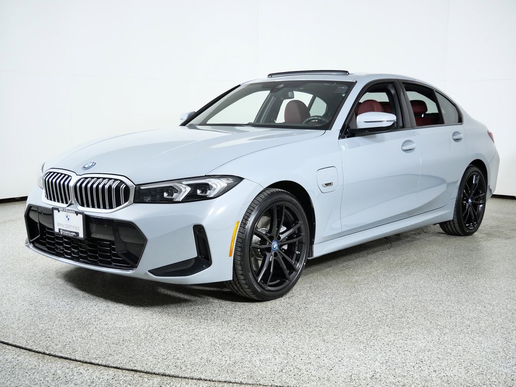 Thumbnail: 2023 BMW 3 Series - 1