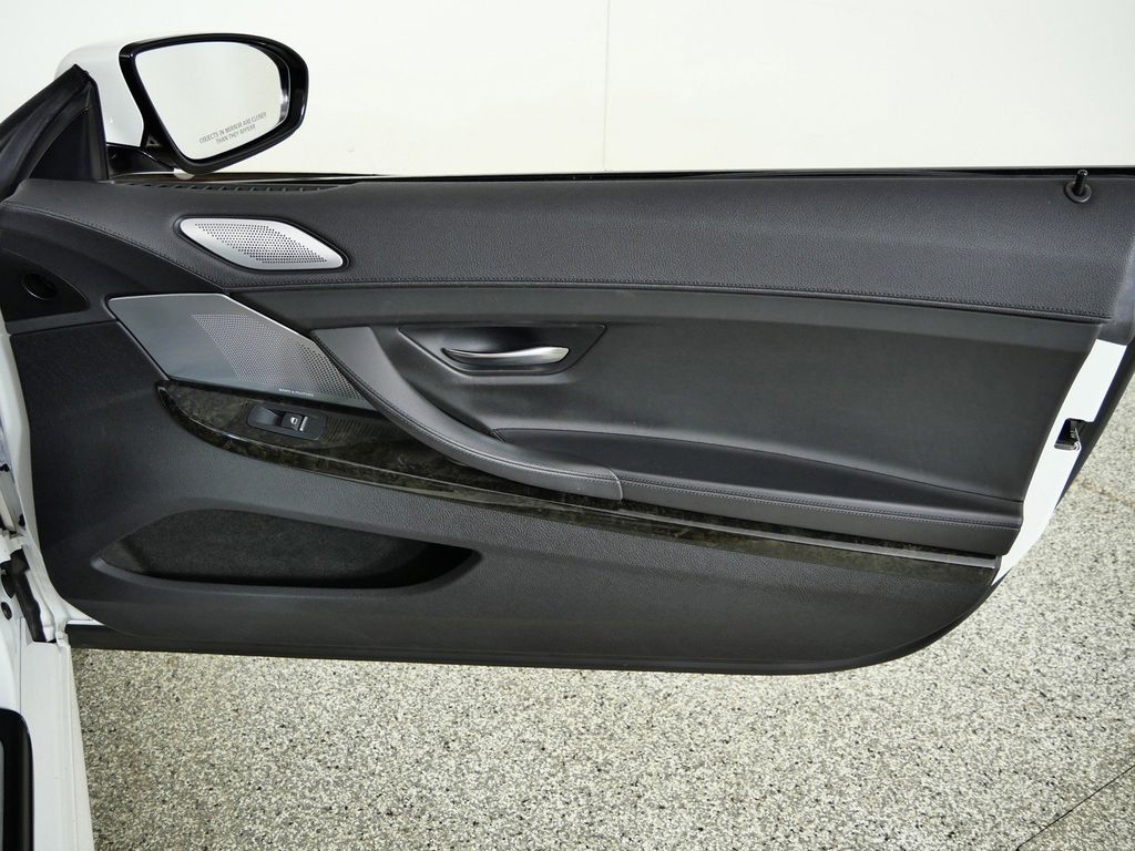 Thumbnail: 2015 BMW M6 - 19