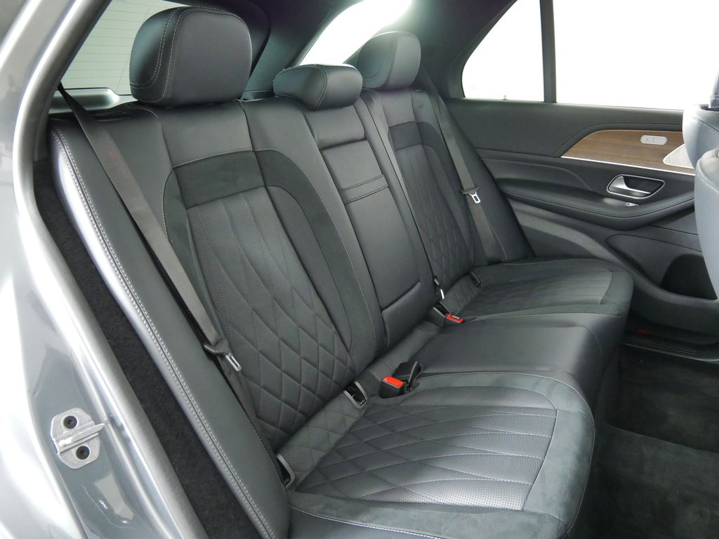 Thumbnail: 2023 Mercedes-Benz GLE - 25