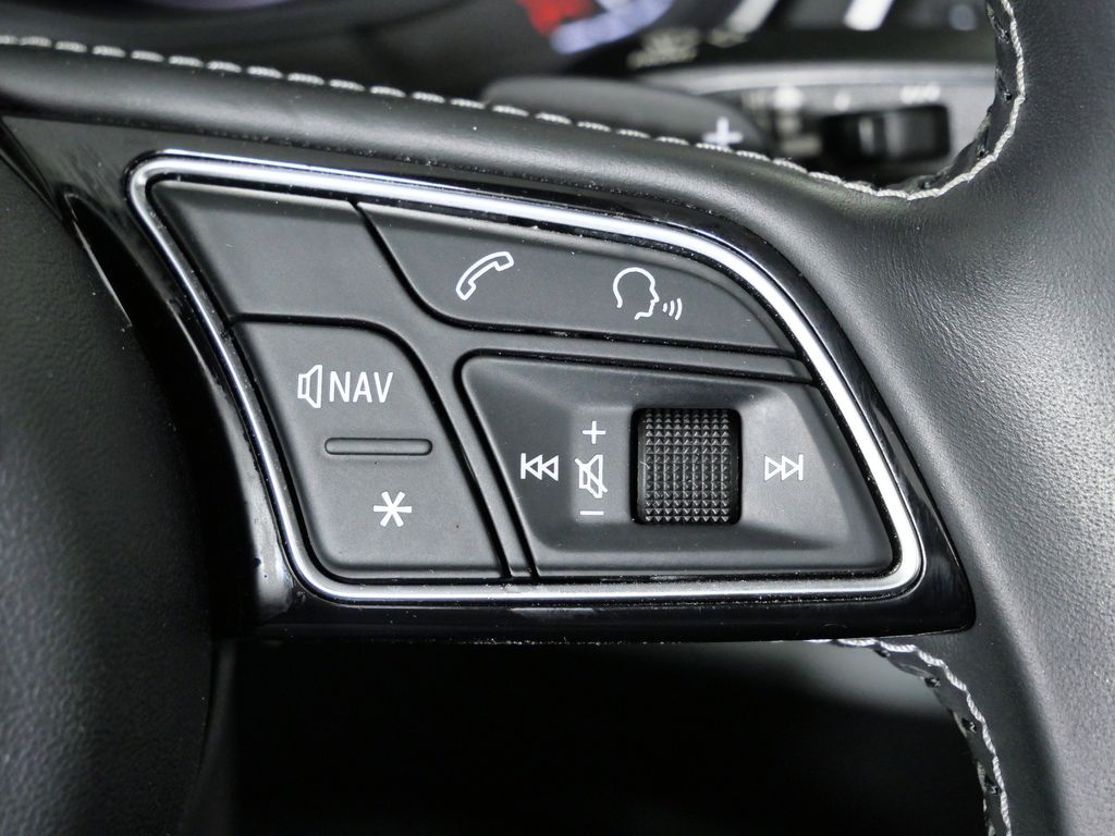 Thumbnail: 2018 Audi S4 - 43